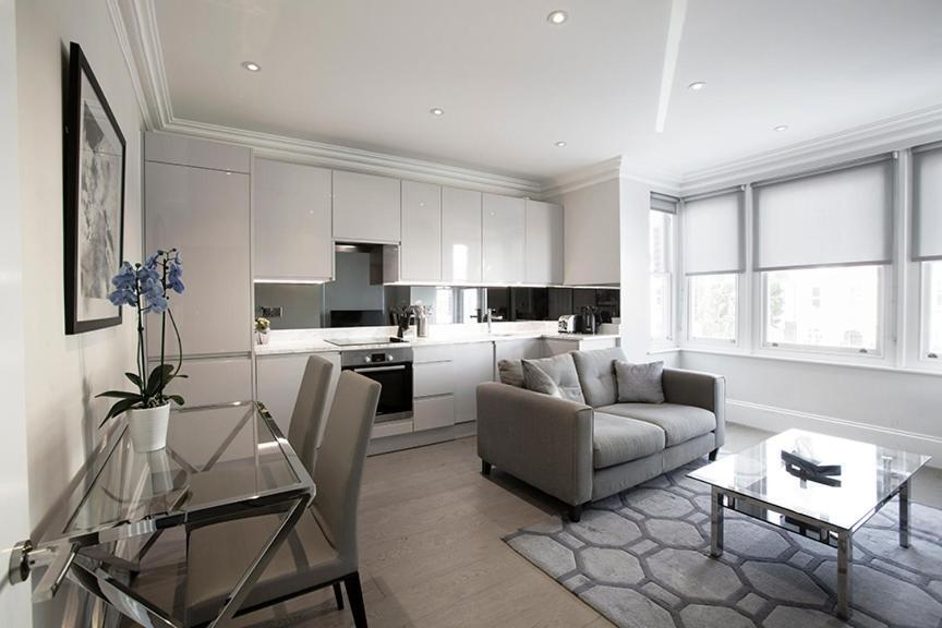 Ealing Apartments Londen Buitenkant foto