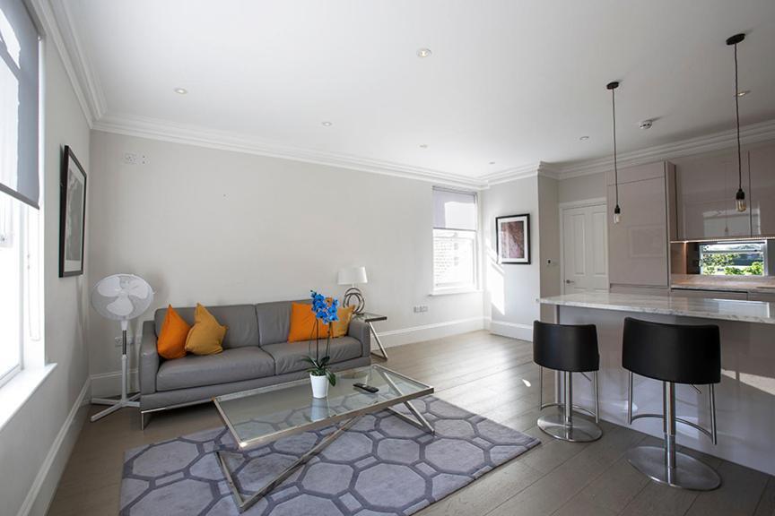Ealing Apartments Londen Buitenkant foto